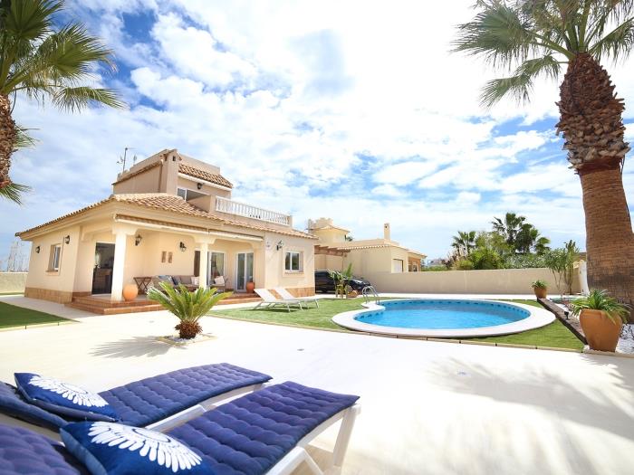 Fin privat villa i Veneziola, med privat hage og basseng!/ lmb1351 .en La Manga Del Mar Menor