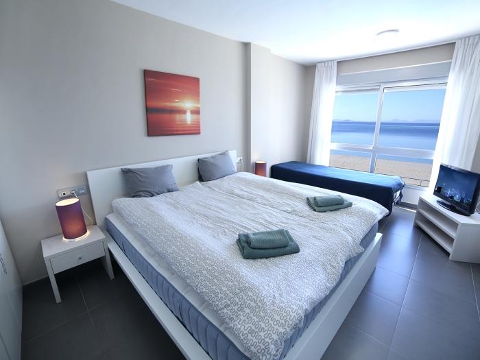apartamento de dos dormitorios con la vista al mar / lmb1748 en La Manga Del Mar Menor