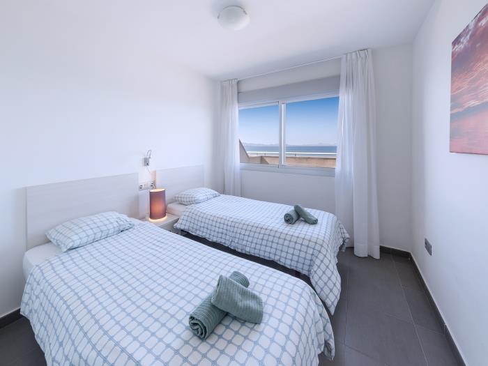 atico de tres dormitorios con la vista al mar/ lmb1750 en La Manga del Mar Menor