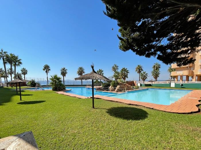 apartamento de dos dormitorios/ lmb1786 en La Manga Del Mar Menor